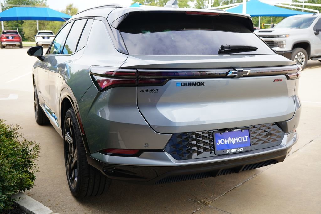 2025 Chevrolet Equinox EV RS - Photo 11