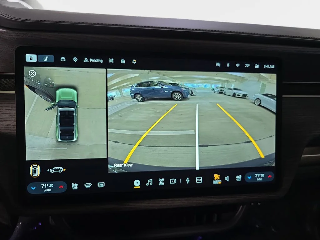 Used 2026  Rivian  image 24