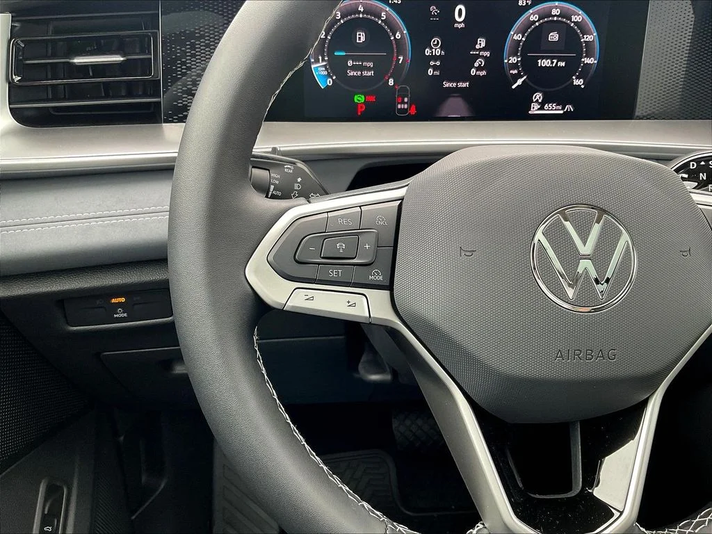 New 2026 White Volkswagen 2.0T SE image 28