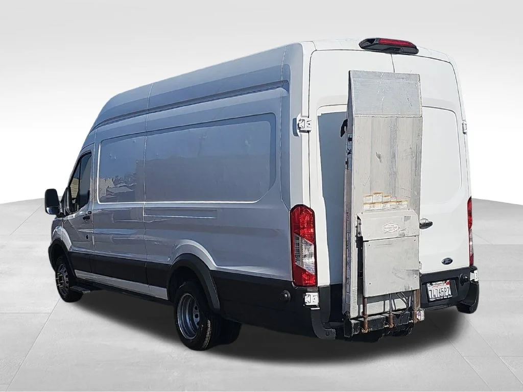 Used 2018 White Ford Base image 5