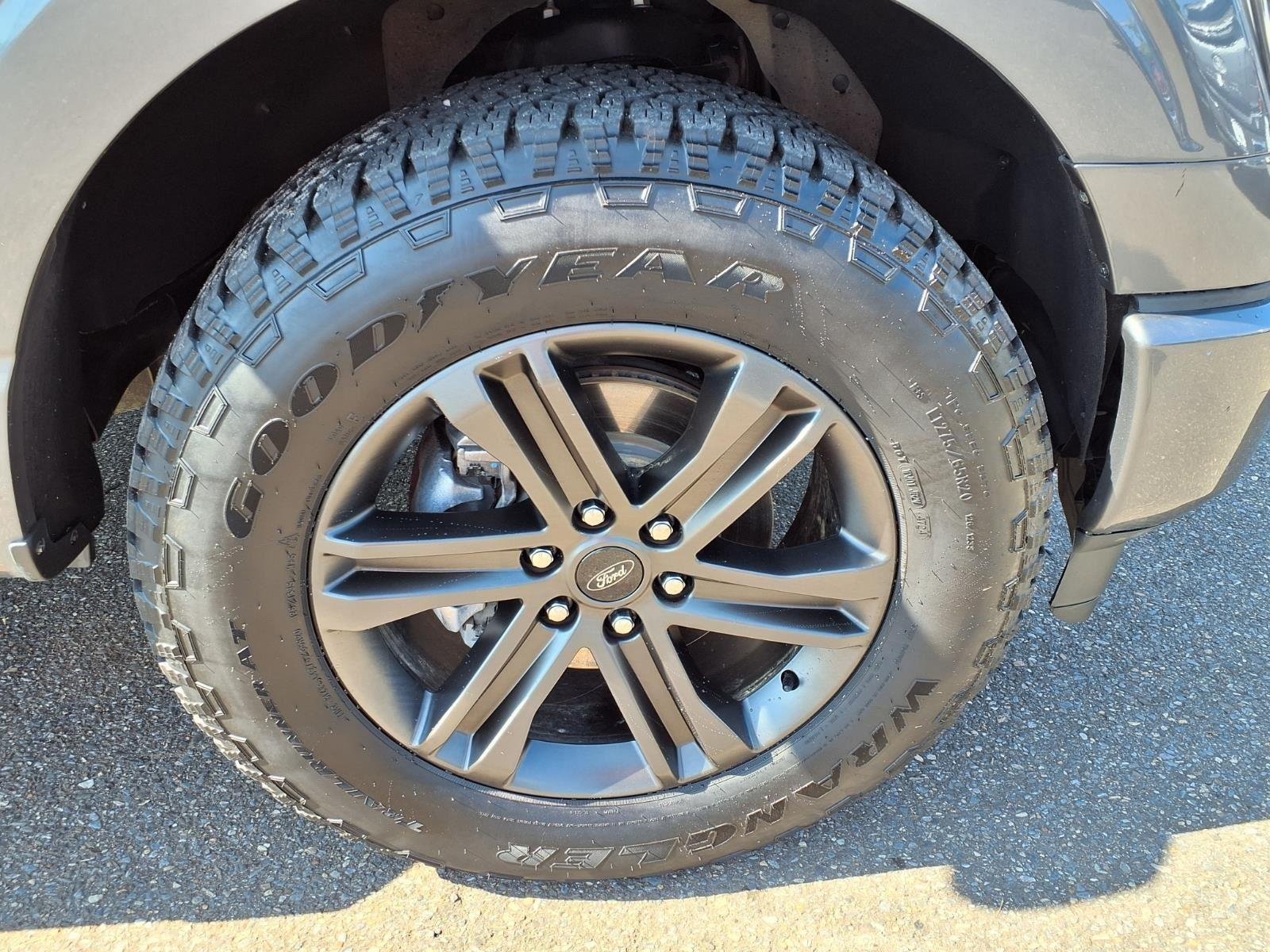 Used 2022 Gray Ford XLT image 12