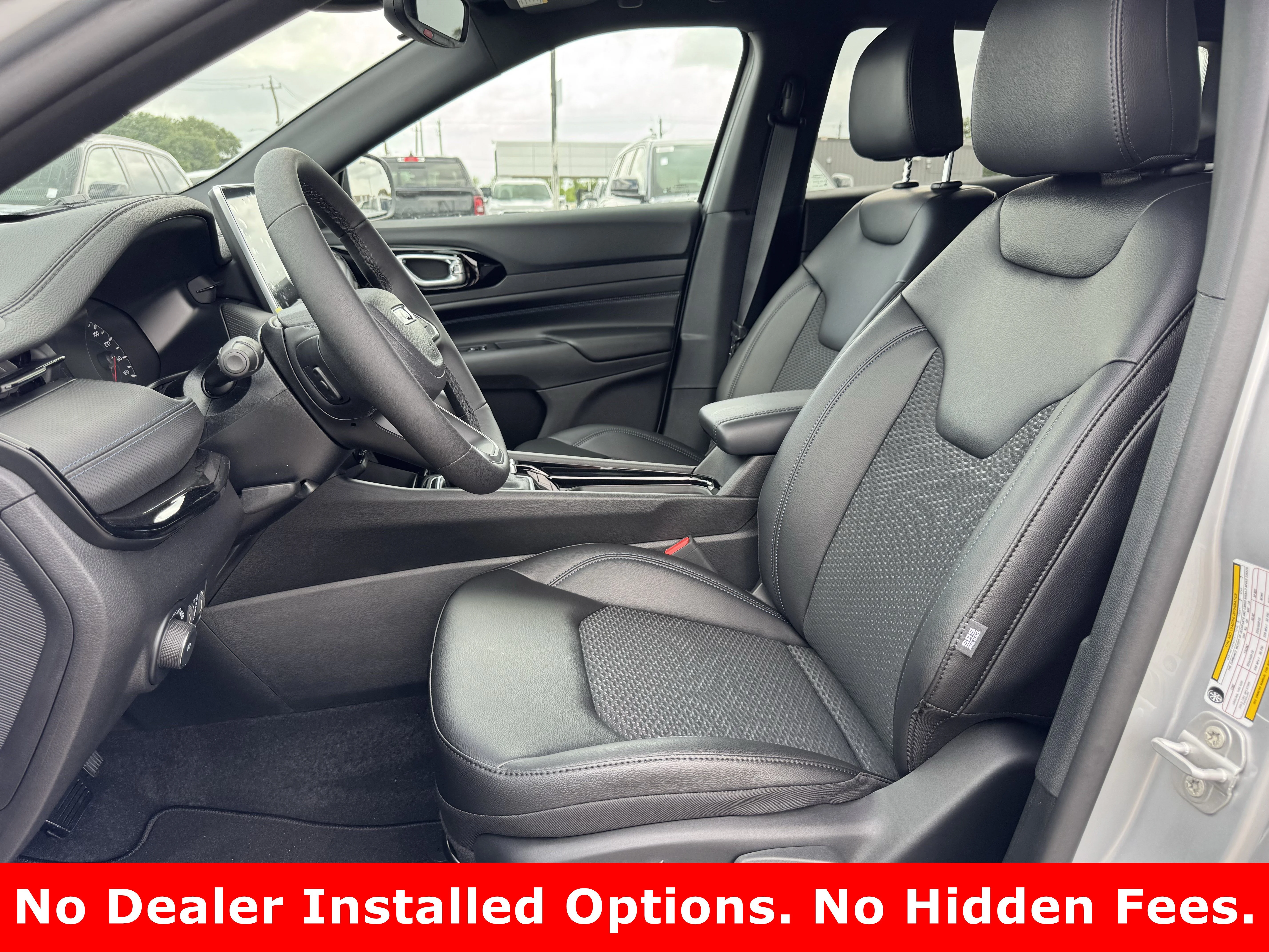New 2026 Silver Zynith Metallic Clearcoat Jeep Latitude Altitude image 17