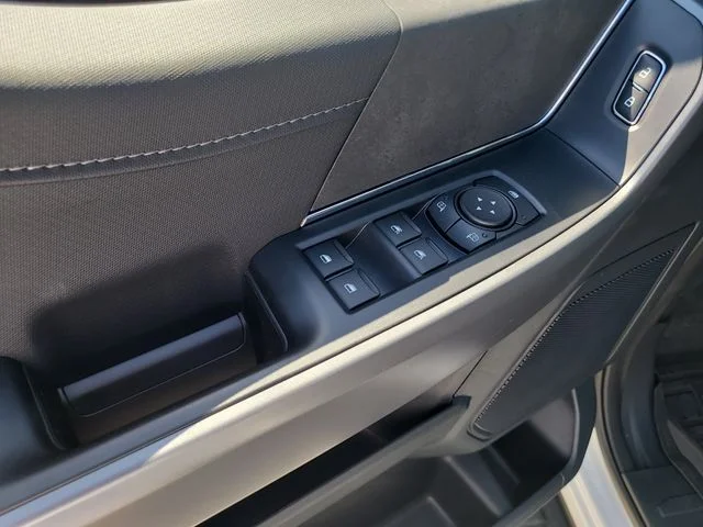 New 2026 Oxford White Ford XLT image 18