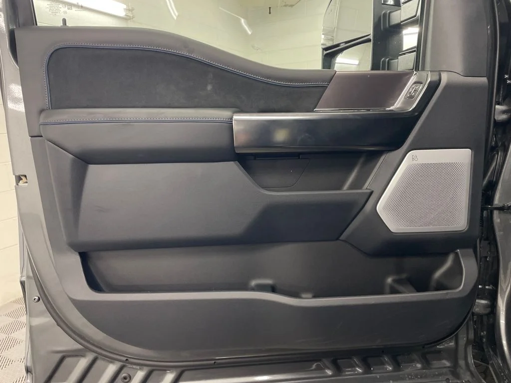 2026 Ford F-250 Super Duty Platinum - Photo 17