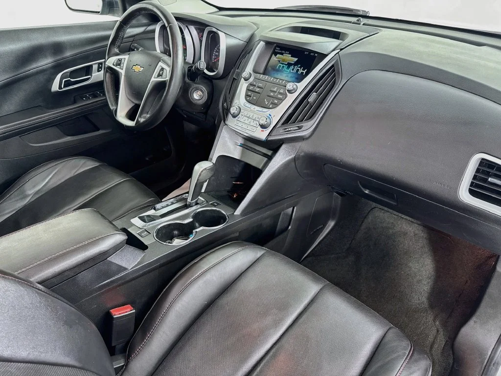 Used 2015 Silver Chevrolet LTZ image 35