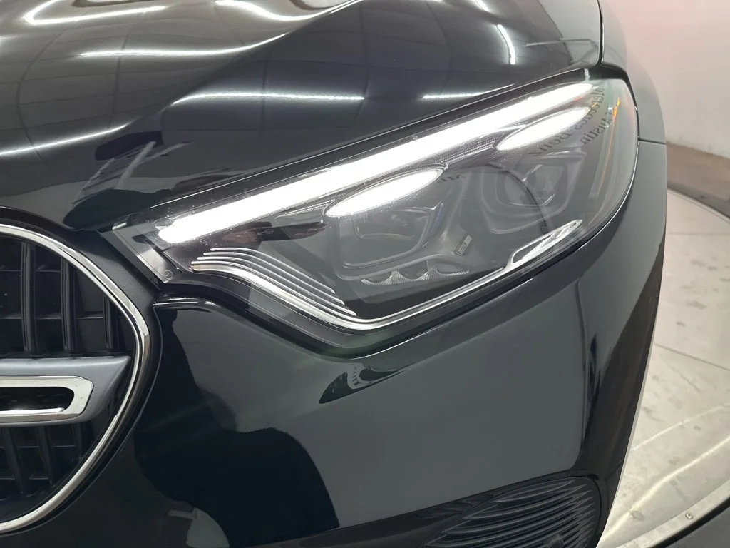 Used 2026 Black Mercedes-Benz GLC 300 image 30