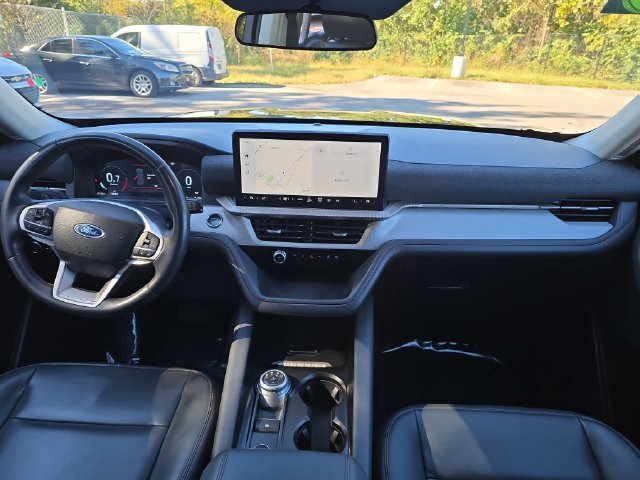 Used 2025 Black Ford Active image 15