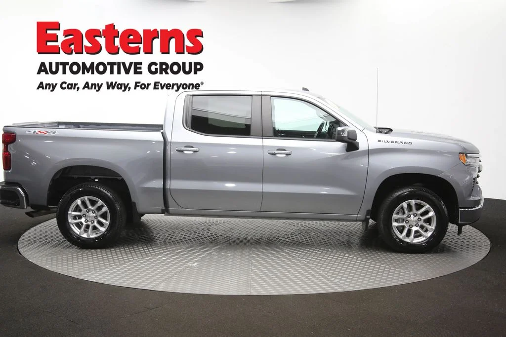 Used 2023 Gray Chevrolet LT image 47
