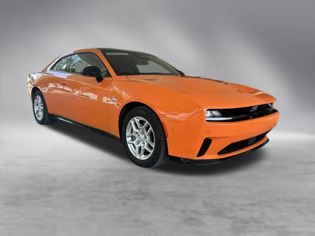 Used 2025 Dodge Charger Daytona R/T with VIN 2C3CDBCK2SR547049 for sale in Davie, FL