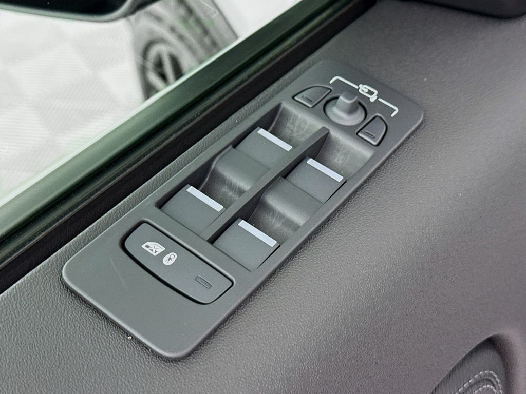 New 2026 Hakuba Silver Land Rover Landmark image 16