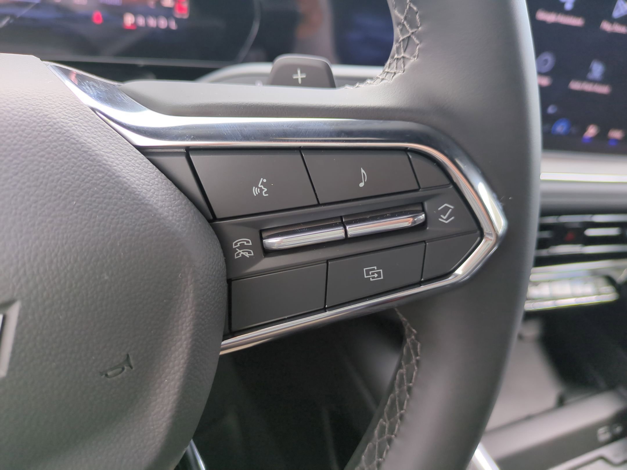 2026 Chevrolet Suburban LS - Photo 22