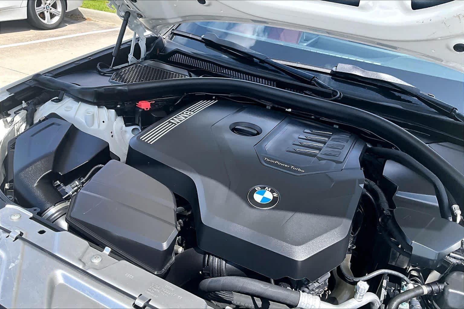 Used 2023 Alpine White BMW 330i image 32