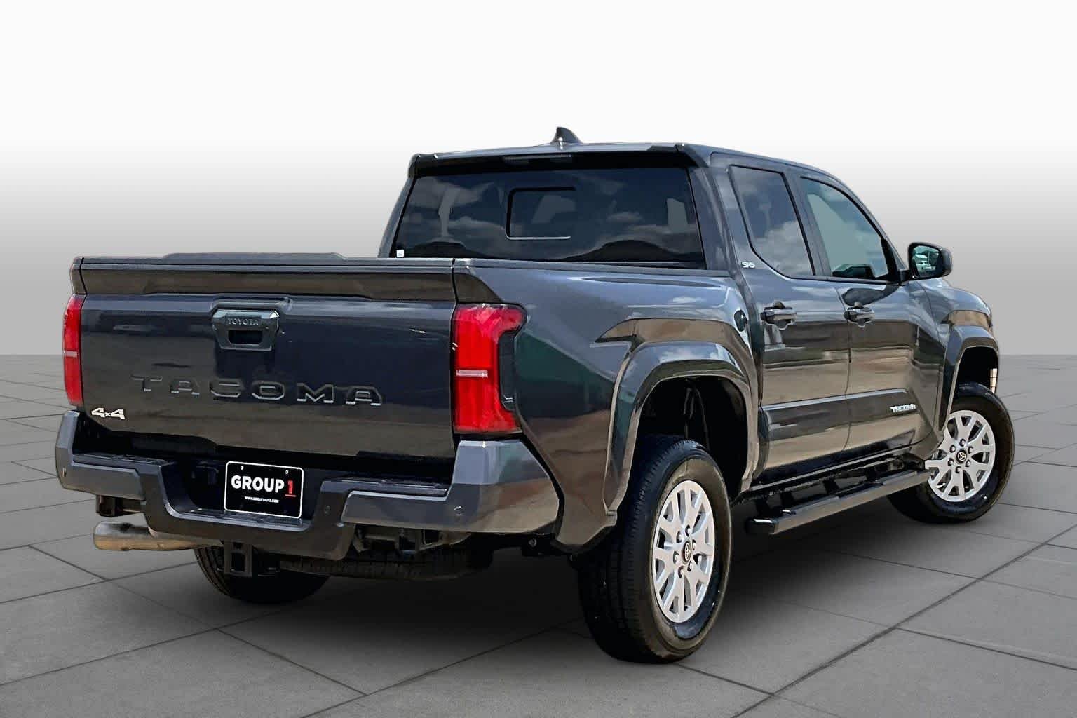 Used 2025 Underground Toyota SR5 image 13