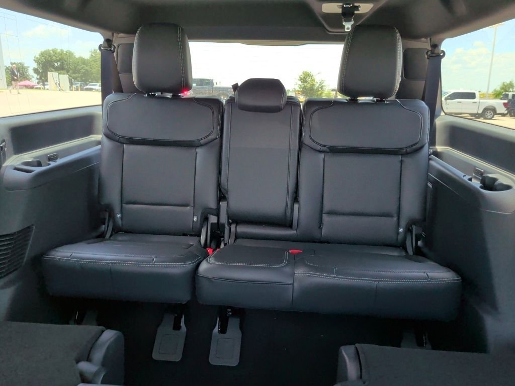 New 2027 Dark Matter Gray Metallic Ford MAX Platinum image 44