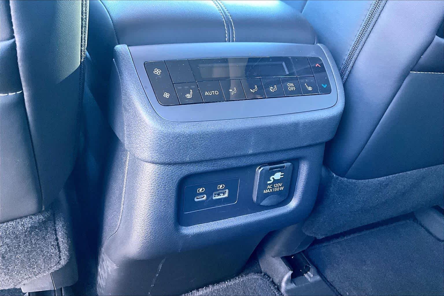 Used 2025 Gun Metallic Nissan Platinum image 36