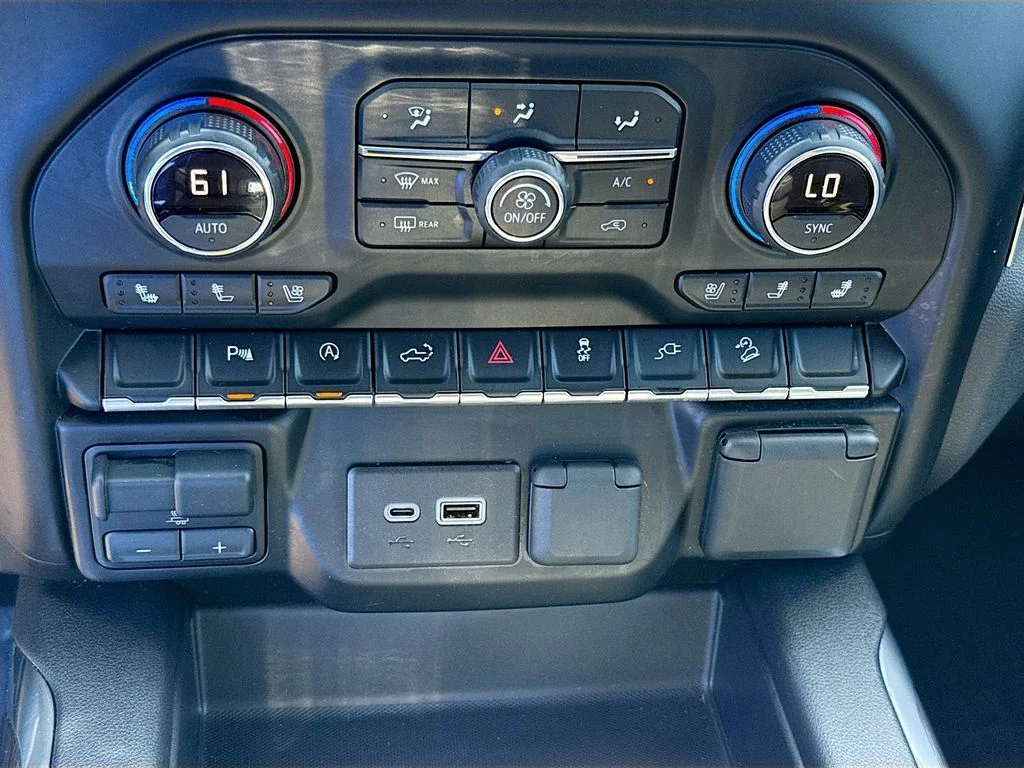 Used 2019 Shadow Gray Metallic Chevrolet LTZ image 33
