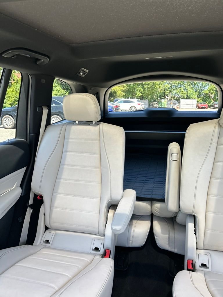 Used 2025  Mercedes-Benz GLS 580 image 29