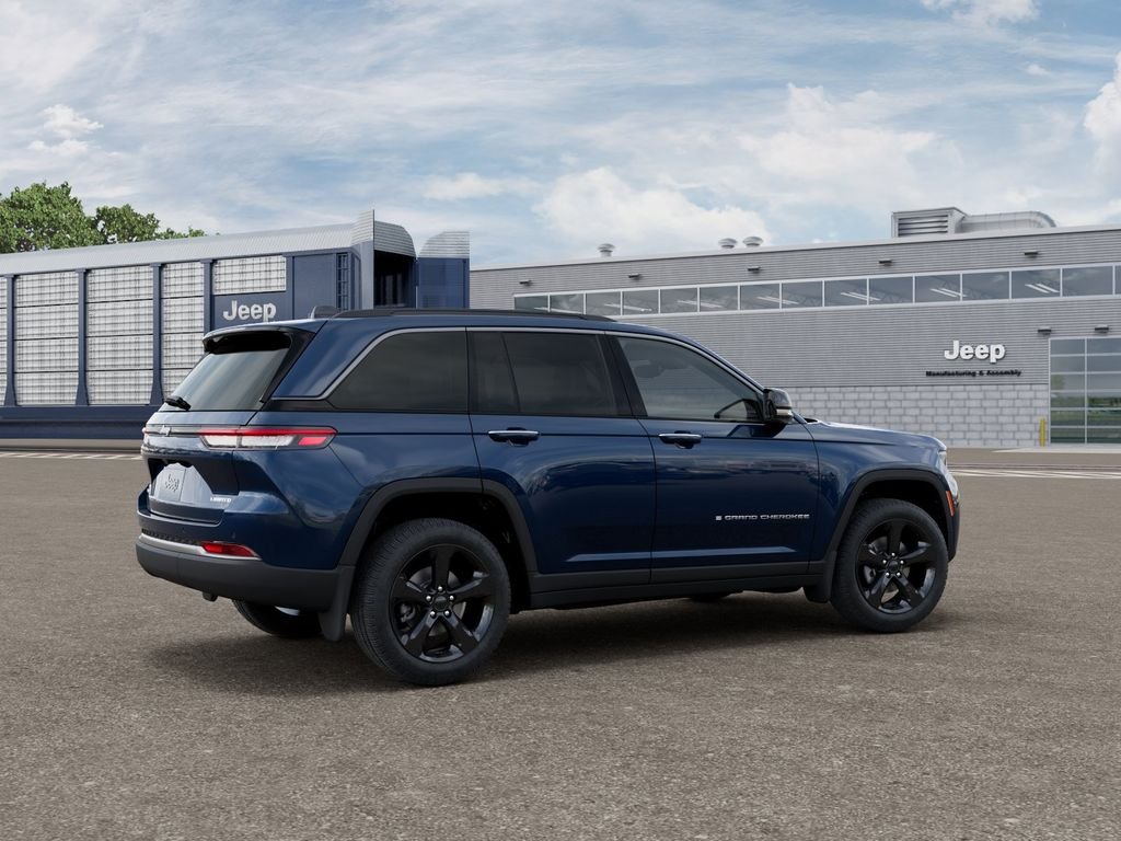 New 2026 Fathom Blue Pearl-Coat Exterior Paint Jeep Limited image 4