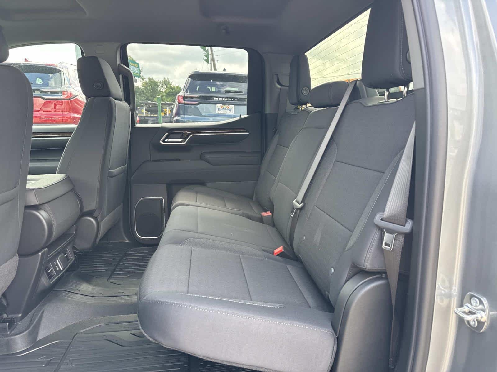 2026 GMC Sierra 1500 SLE - Photo 8