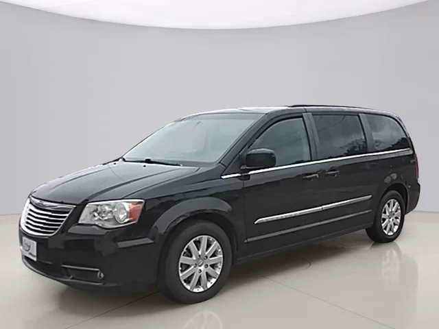 Pre-Owned 2014 Chrysler Town & Country TOURING