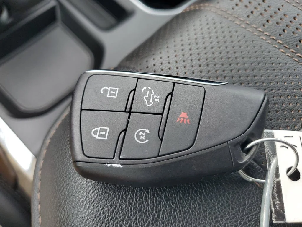 Used 2024 Dark Ash Metallic Chevrolet High Country image 27