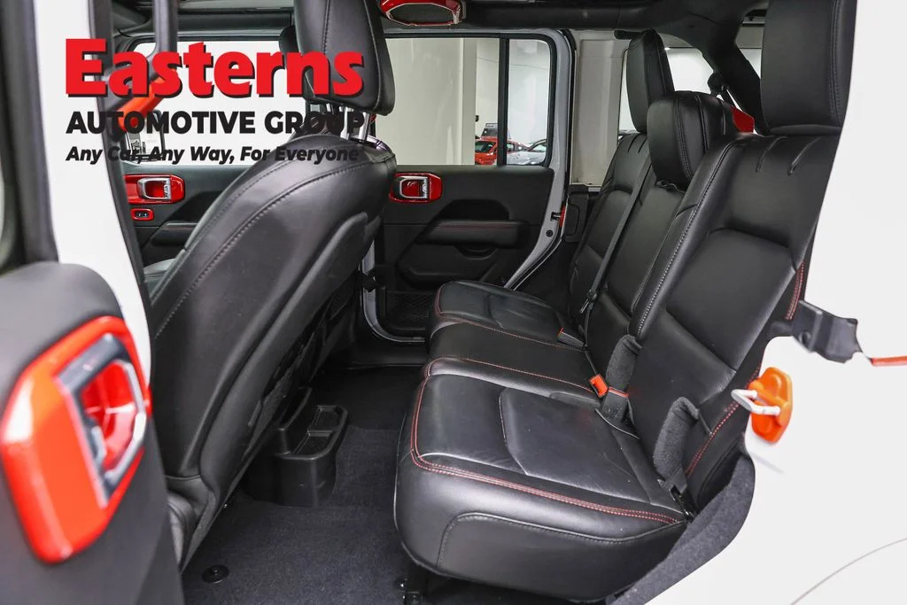 Used 2020 White Jeep Unlimited Rubicon image 24