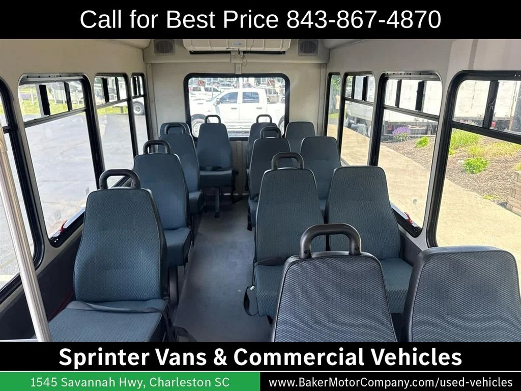 Used 2022 Arctic White Mercedes-Benz 15 Passenger image 10