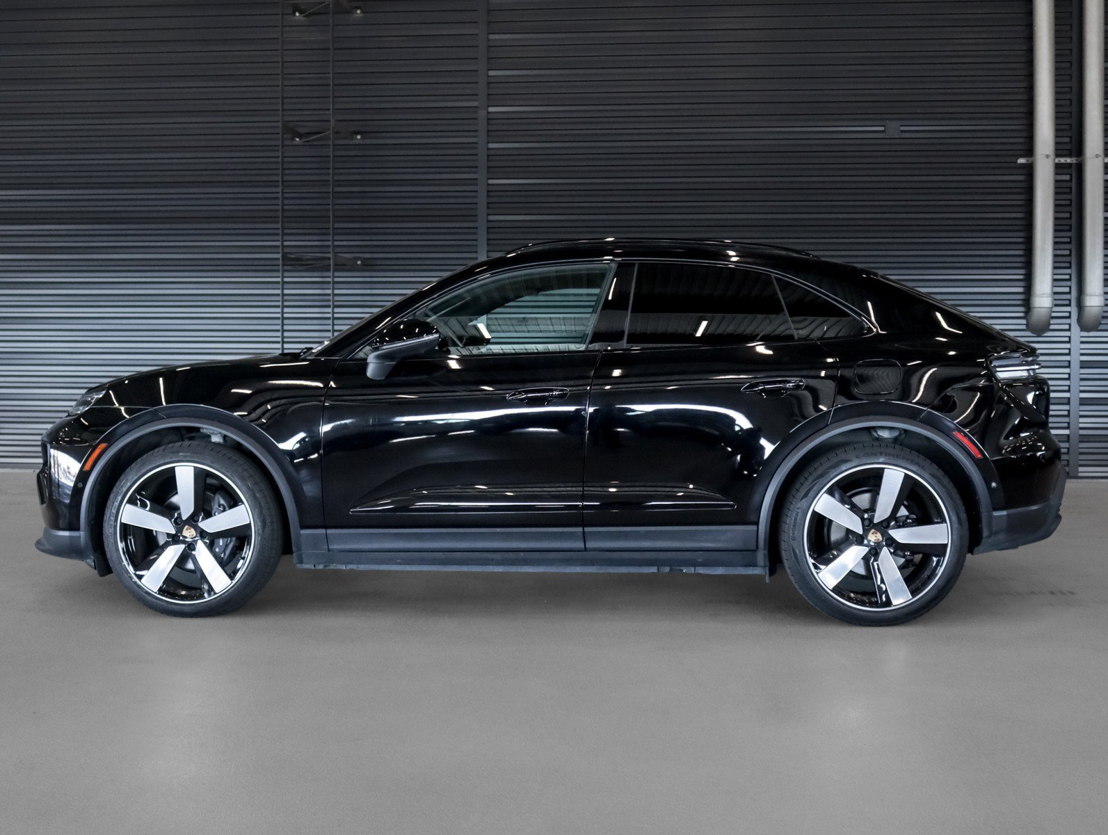Certified 2024 Porsche Macan Base with VIN WP1AA2XAXRL003359 for sale in Ontario, CA