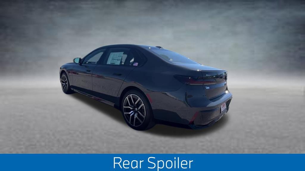 New 2026 Dravit Grey Metallic BMW 750e xDrive image 9