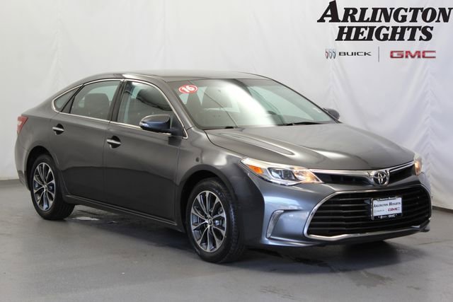2016 Toyota Avalon XLE's photo