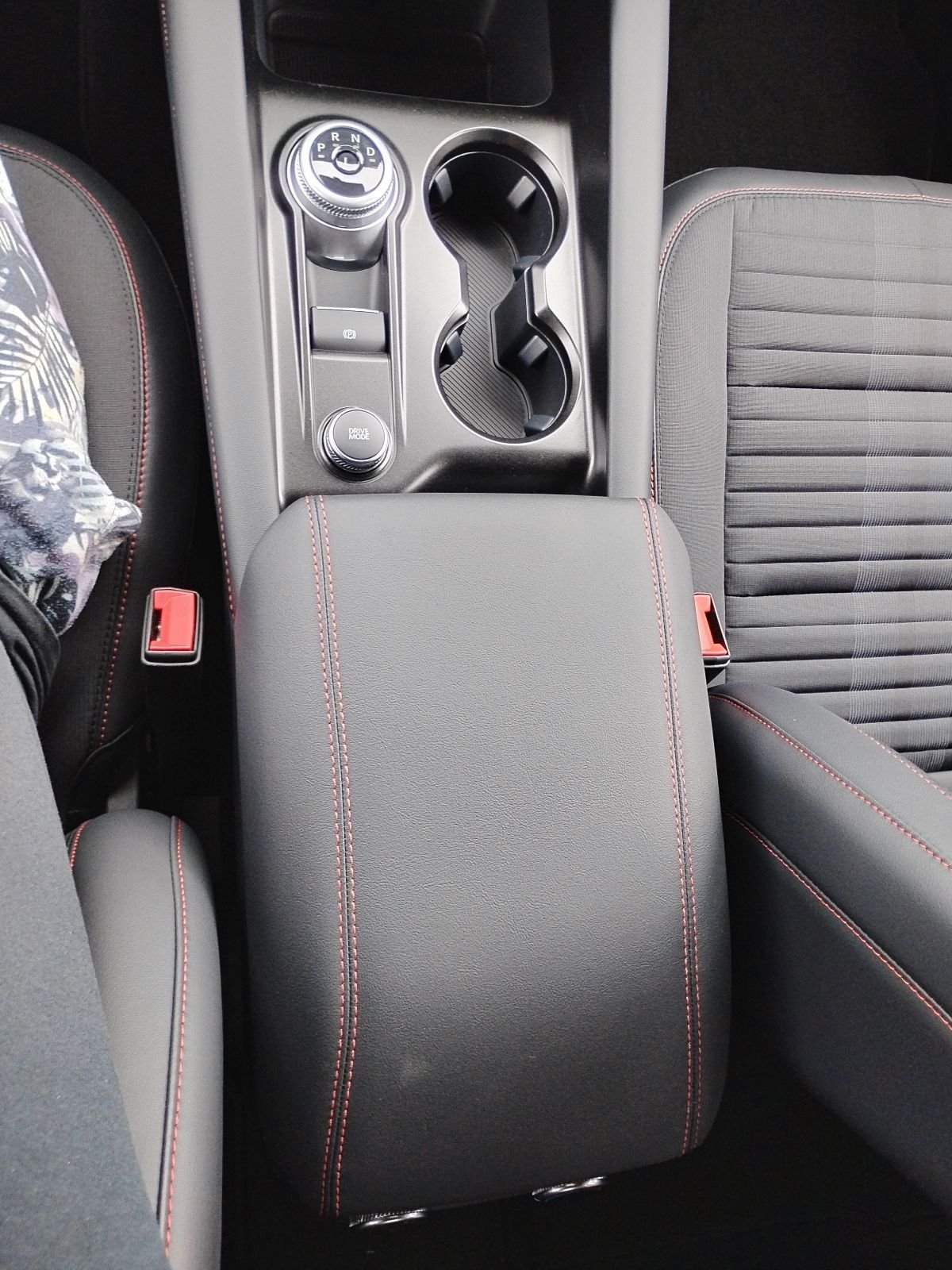 New 2026 Carbonized Gray Metallic Ford ST-Line image 26