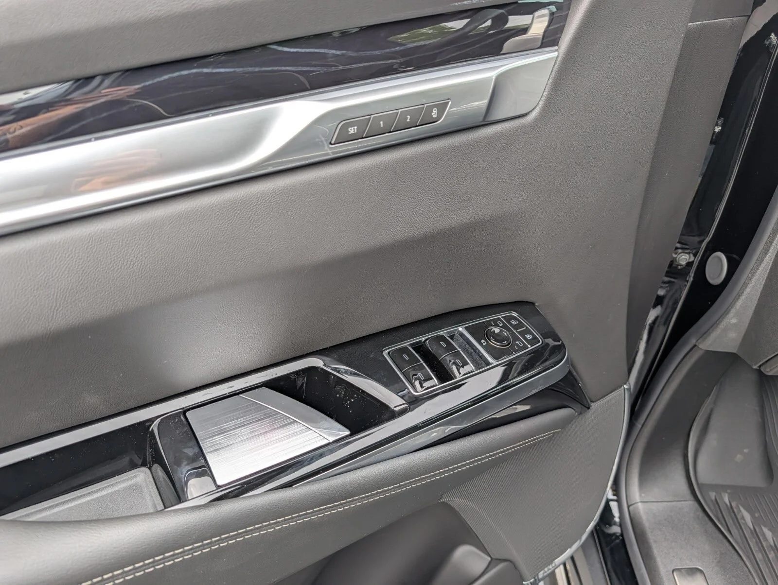 2026 Cadillac Escalade Sport - Photo 34