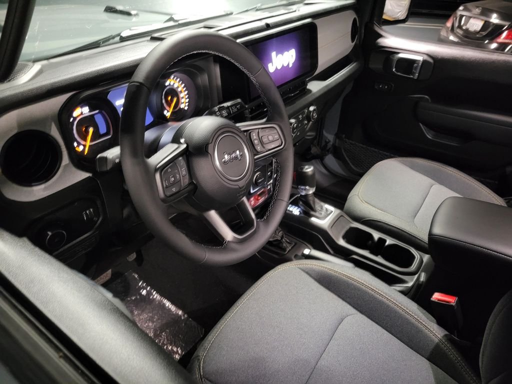 2026 Jeep Wrangler 4-Door photo 3