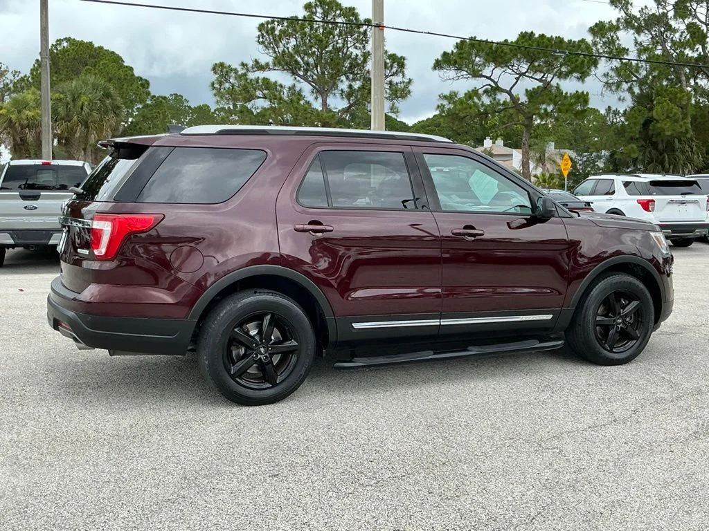 Used 2018 Red Ford XLT image 20