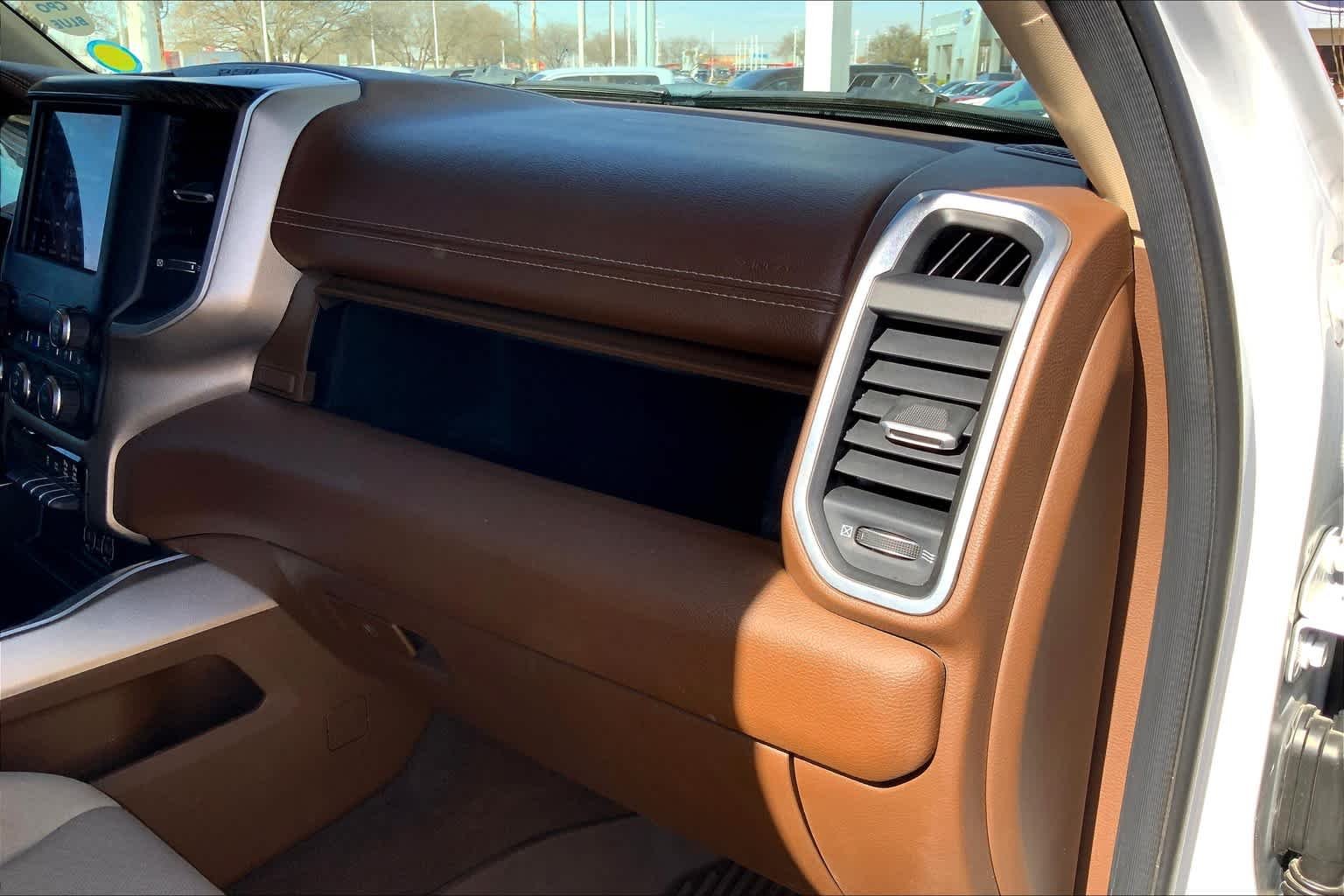Used 2020 Bright White Clearcoat Ram Laramie image 19