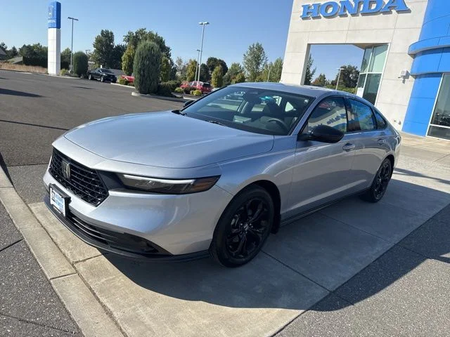 2025 Honda Accord SE - Photo 13