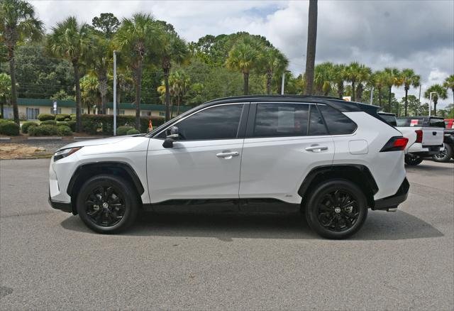 Certified Used 2024 MID BLK/WIND CHILL Toyota  image 5