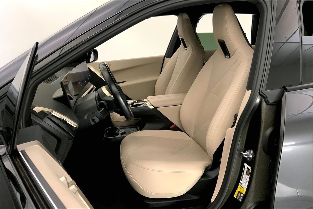 Used 2024 Dark Graphite Metallic BMW  image 12