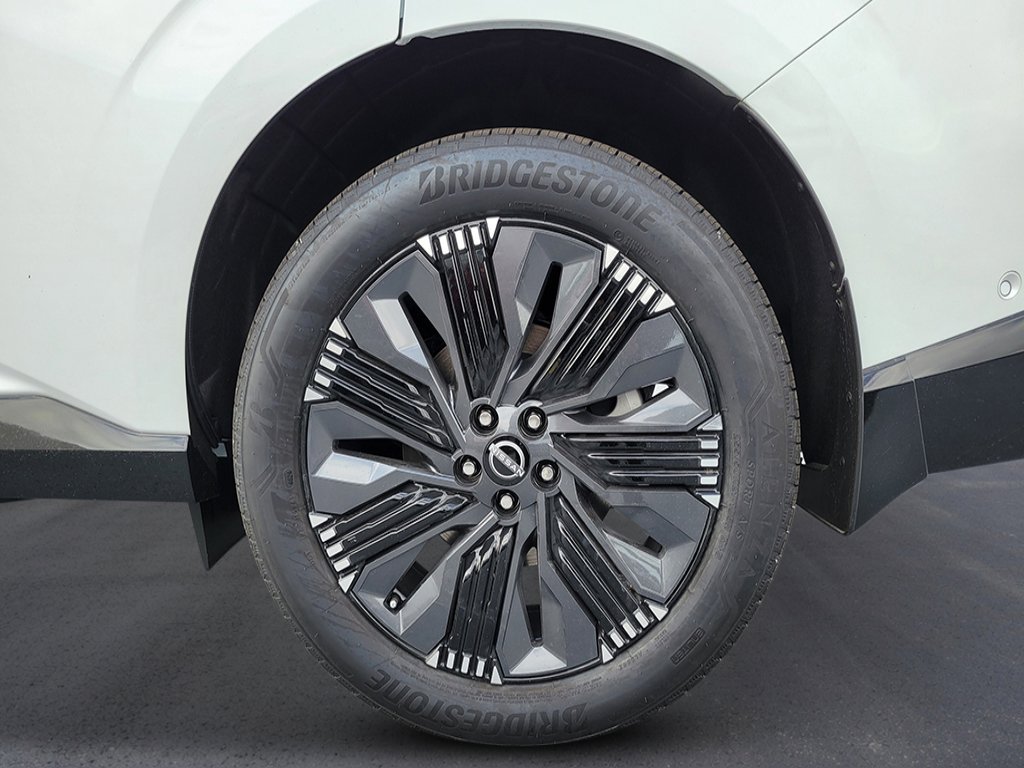 New 2026 Everest White Pearl Tricoat Nissan Platinum image 13