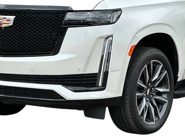 Used 2022 White Cadillac Sport image 7