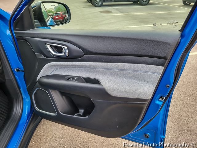 Used 2022 Blue Jeep Latitude image 26