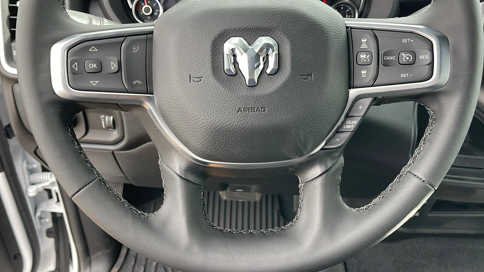 2025 RAM 2500 Big Horn - Photo 24