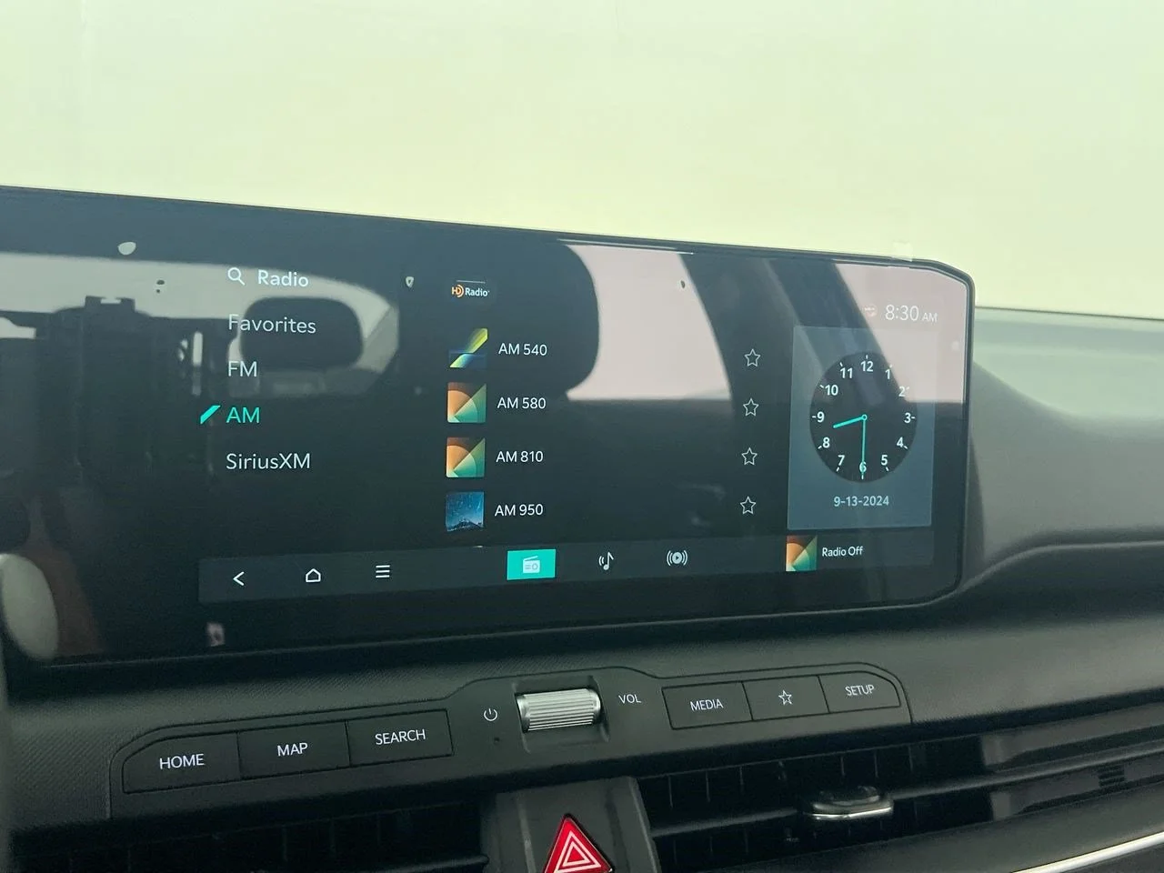 New 2026 Snow White Pearl Kia LXS image 24