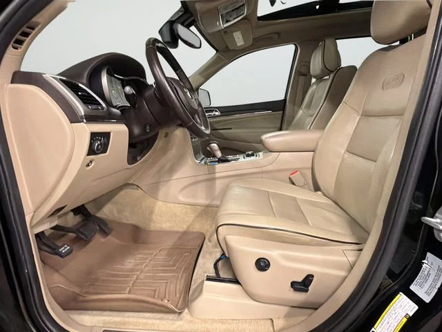 Used 2017 Black Jeep Overland image 10