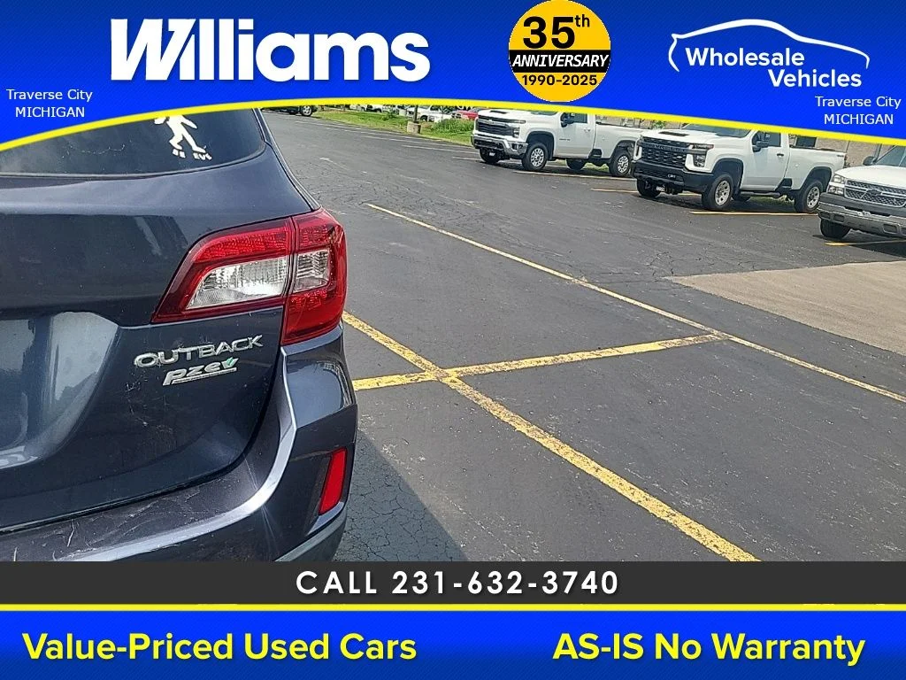 Used 2017 Carbide Gray Metallic Subaru 2.5i Premium image 5