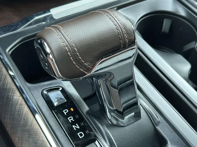 New 2026 Star White Metallic Tri-Coat Ford King Ranch® image 24