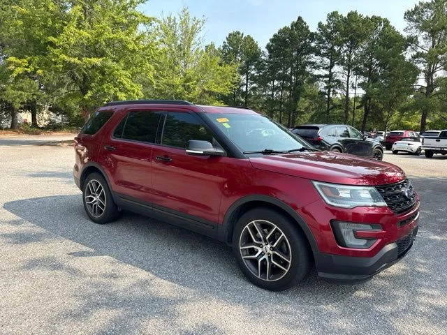 Used 2016 Red Ford Sport image 7