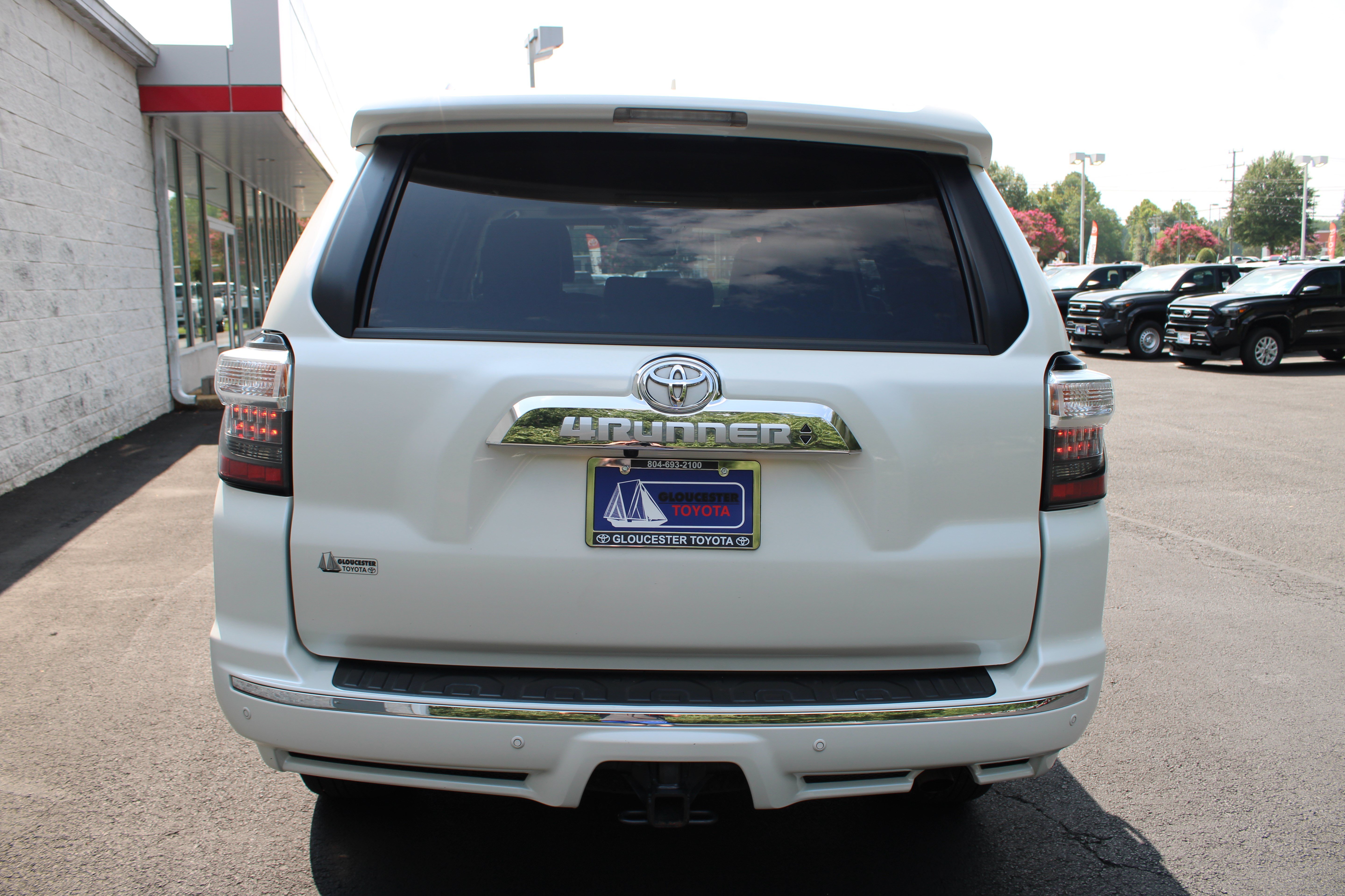Used 2023 Blizzard Pearl Toyota Limited image 6