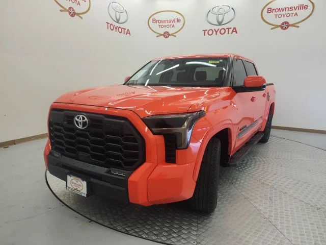 Used 2024  Toyota SR5 image 2