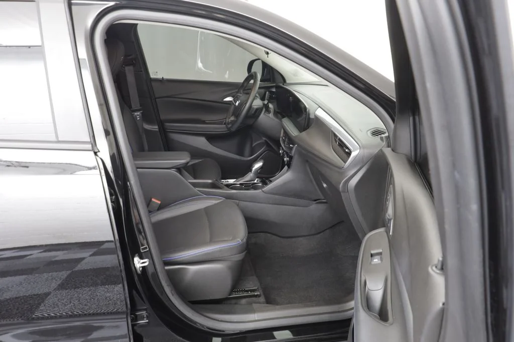 Used 2026 Ebony Twilight Metallic Buick Sport Touring image 19